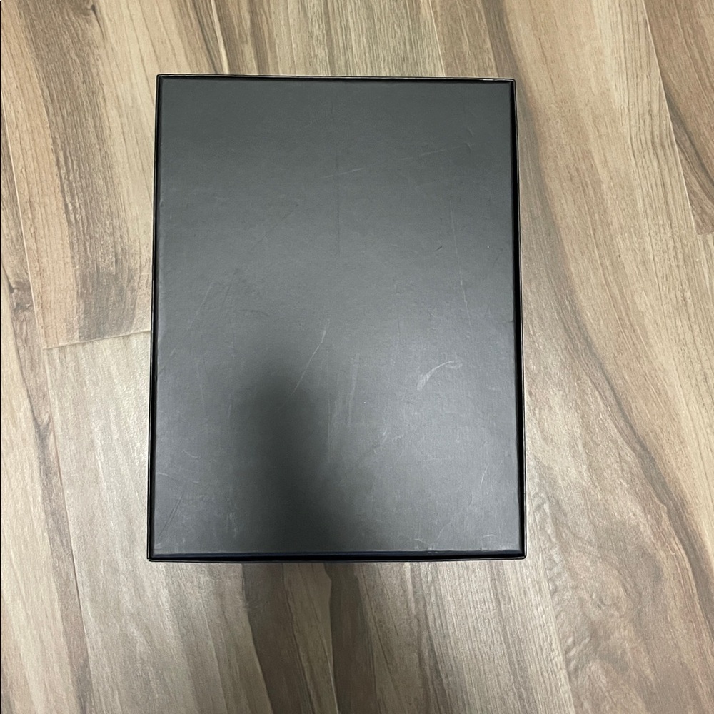 Authentic Gucci White Box - Picture 5 of 12